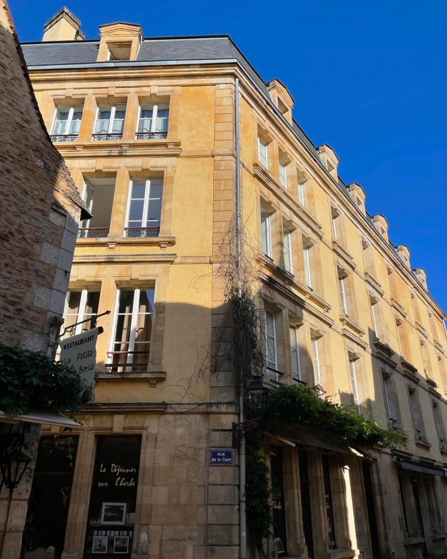 Au Coeur Du Centre Historique De Sarlat Apartment Exterior photo